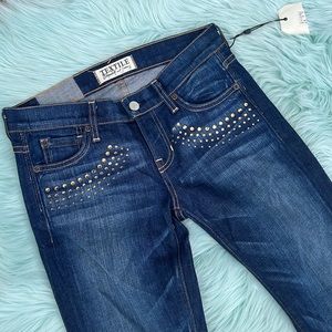 MOVING SALE! Elizabeth and James Jeans - Size 26